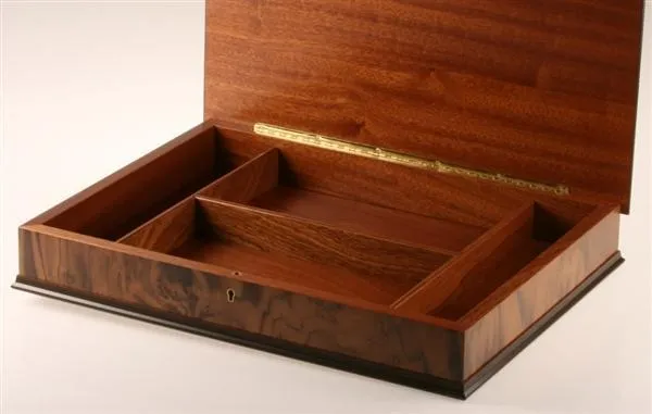 17 3/4" Artistic Cabinet Chess Storage Board