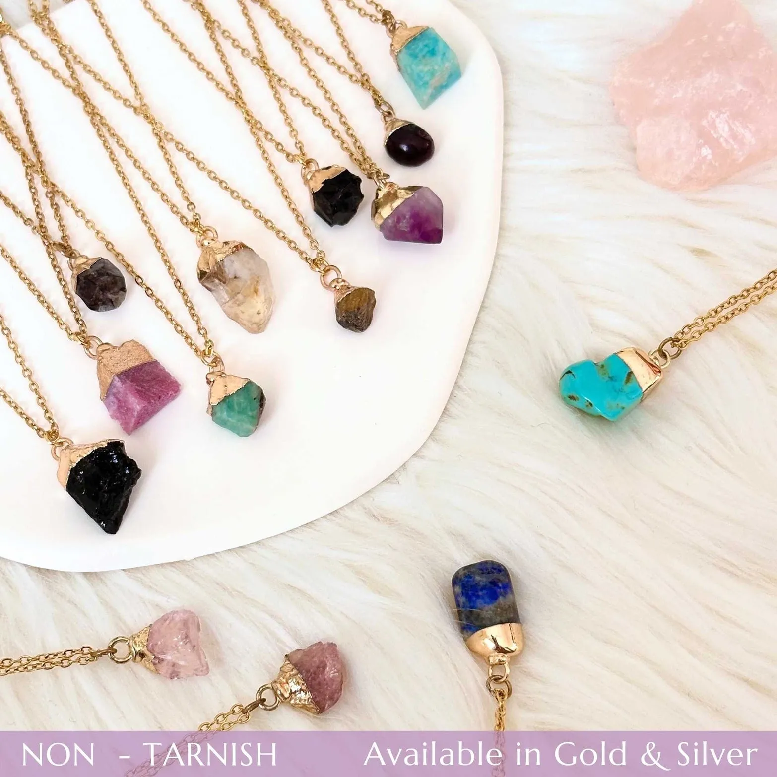 Aryenne Raw Lapis Lazuli Crystal Gold Necklace