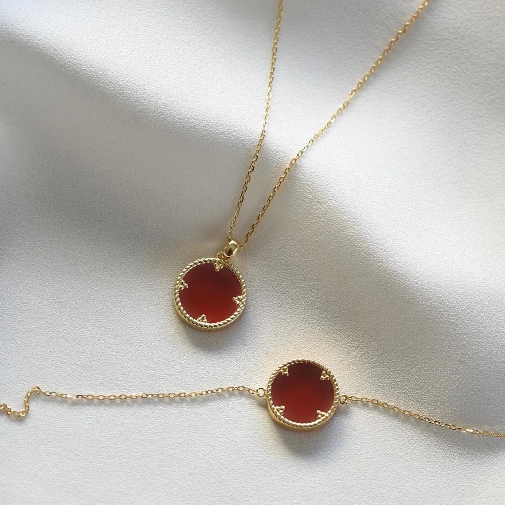 Avra Necklace in Lapis Lazuli