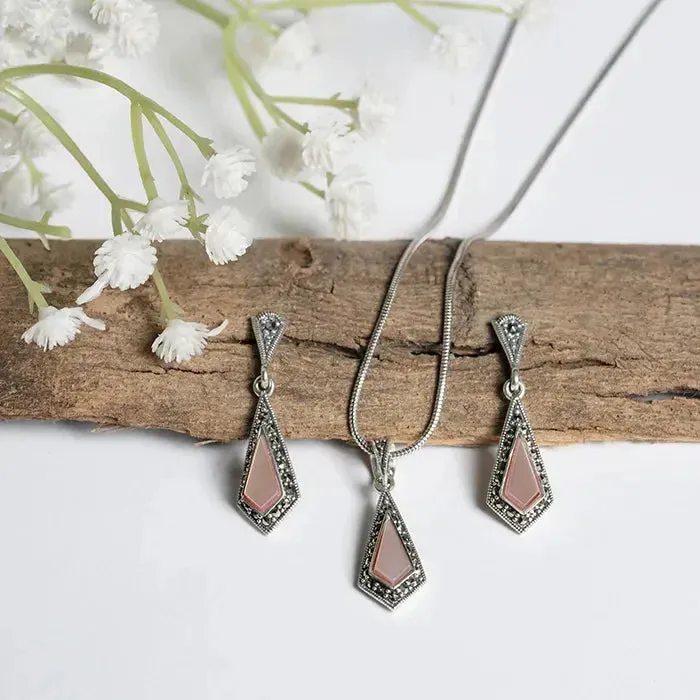 Blushing Kite Elegance Pendant Set