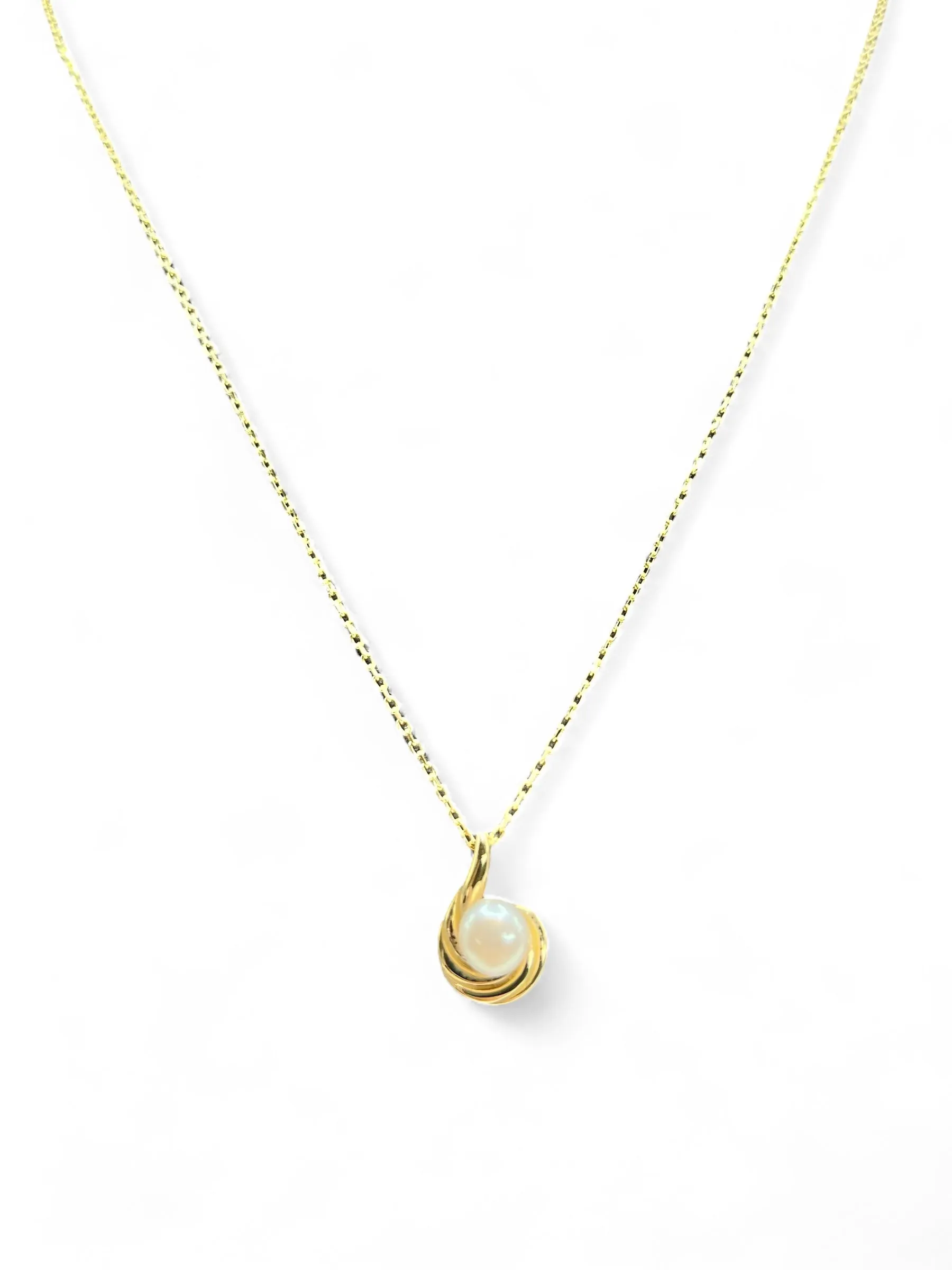 CIRCLE NECKLACE