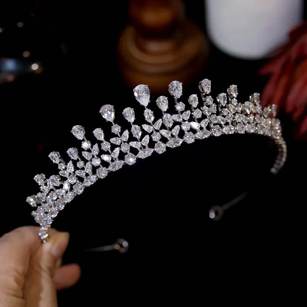 Fascinator Wedding  Bridal Crown Tiaras