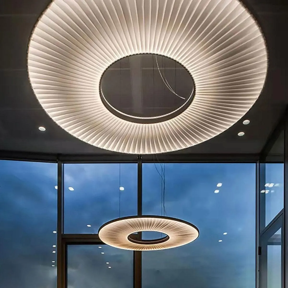 Iris Pendant Light