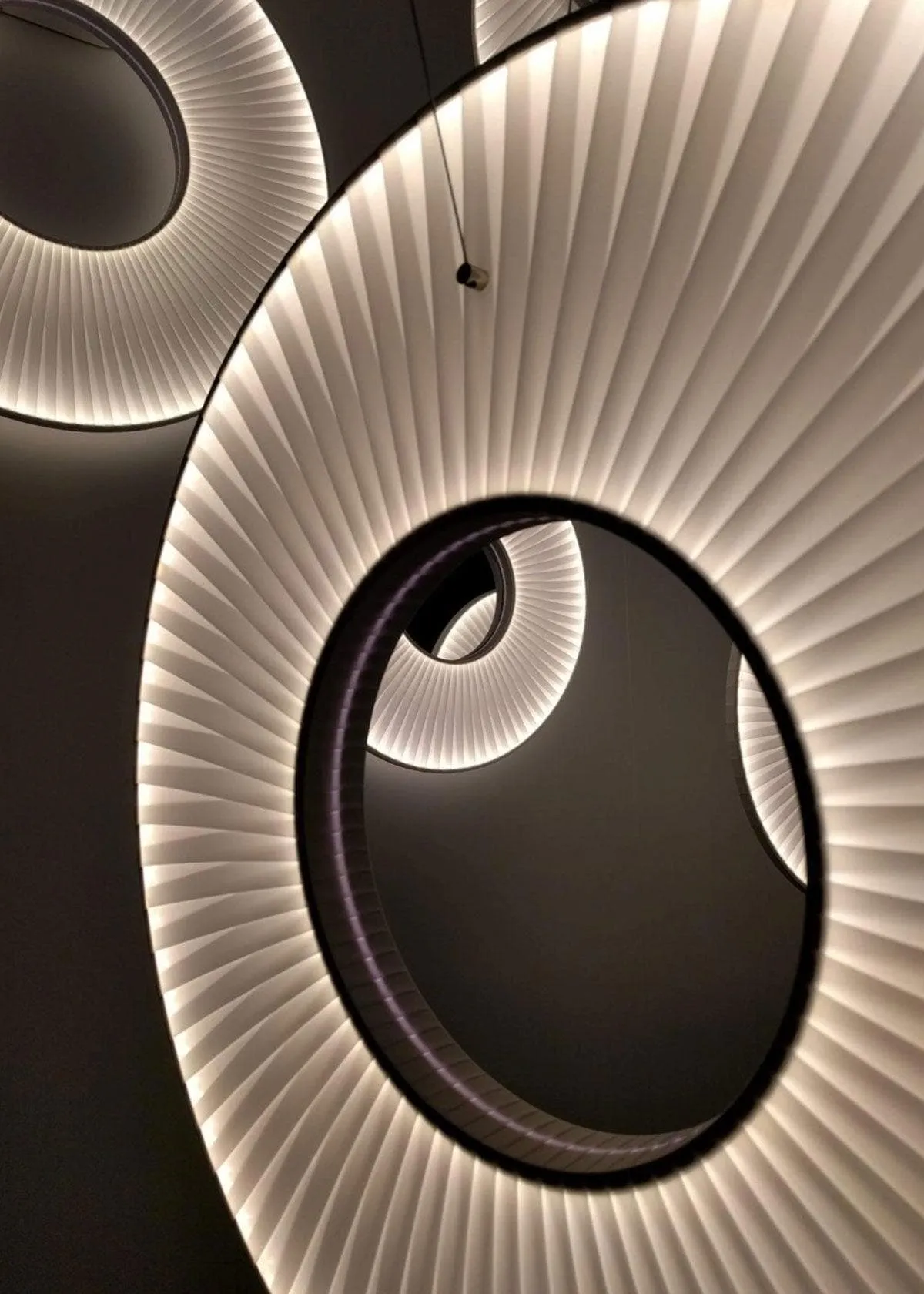 Iris Pendant Light