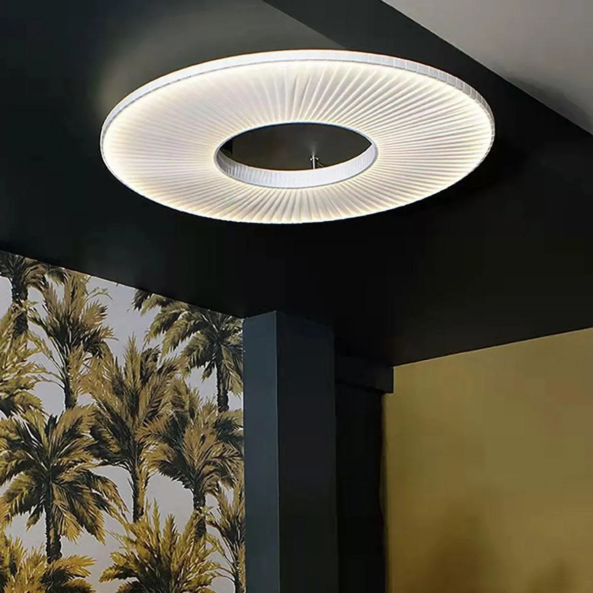 Iris Pendant Light
