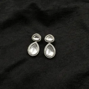 Light Earring Zircon/AD Earring 8638-08