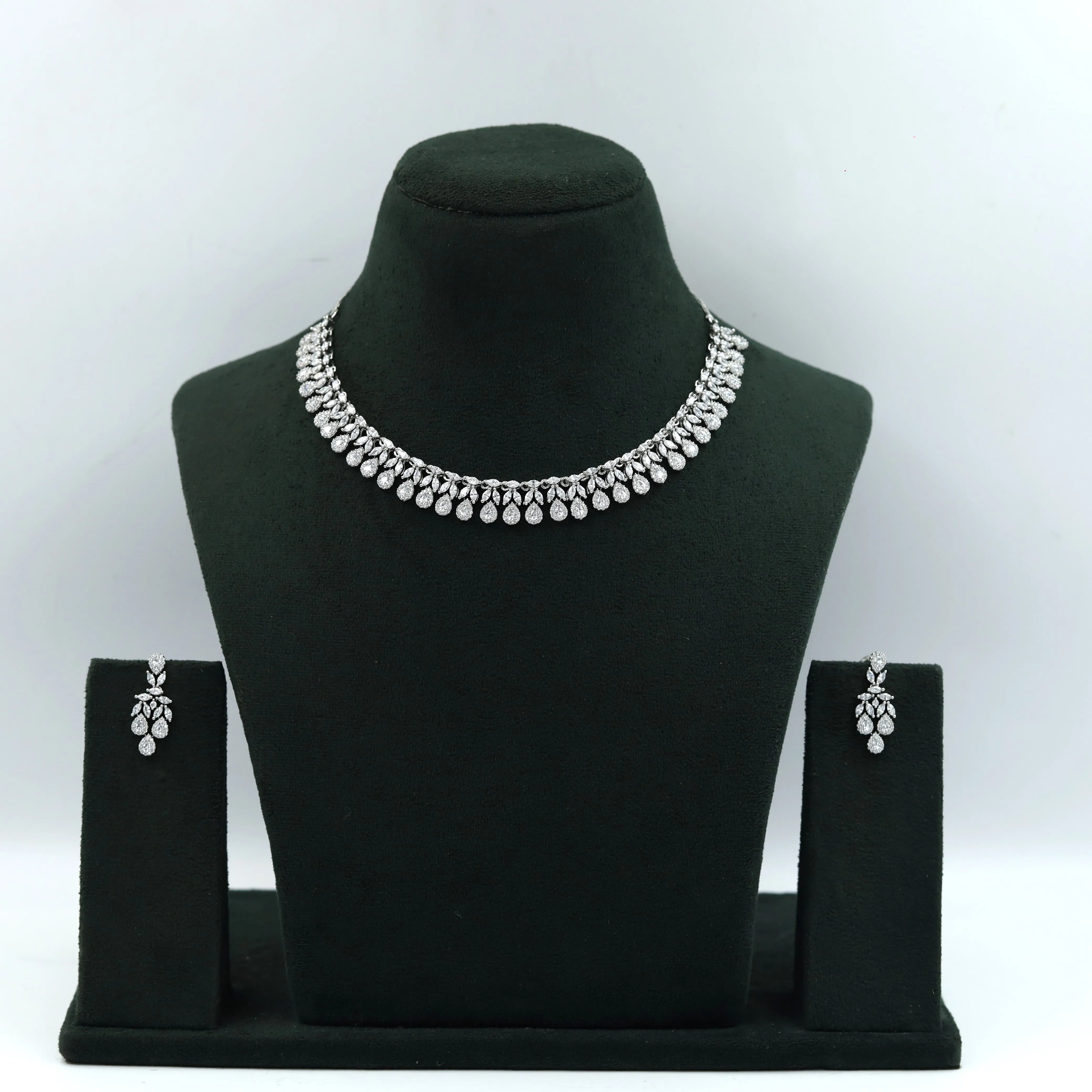 Round Neck Zircon/AD Necklace Set 15358-69