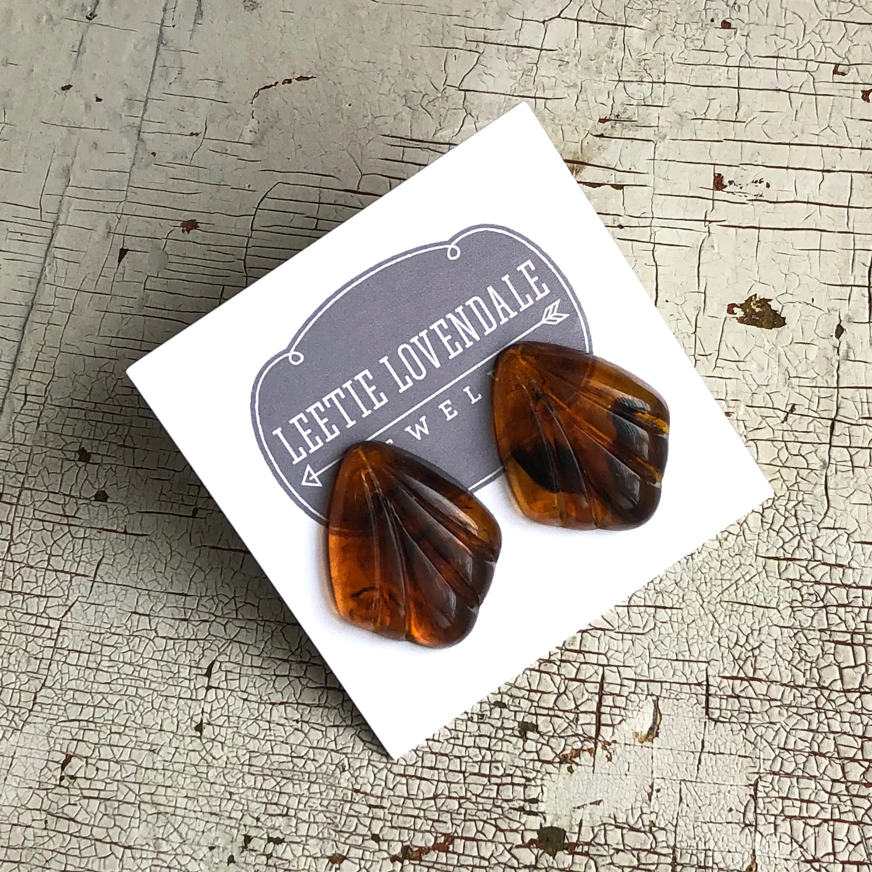 Tortoise Scalloped Fan Lucite Stud Earrings